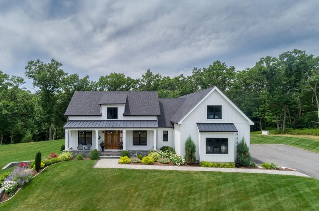20 Tristan Ct, Smithfield, RI 02828 exterior