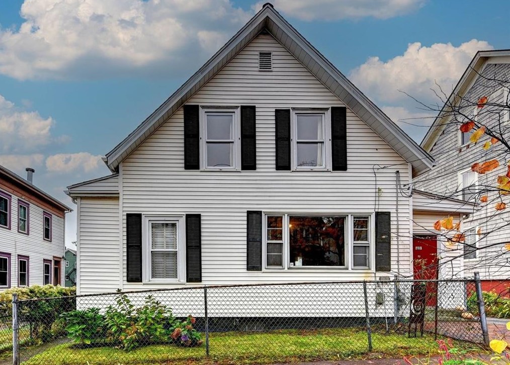 203 Power St, Providence, RI 02906