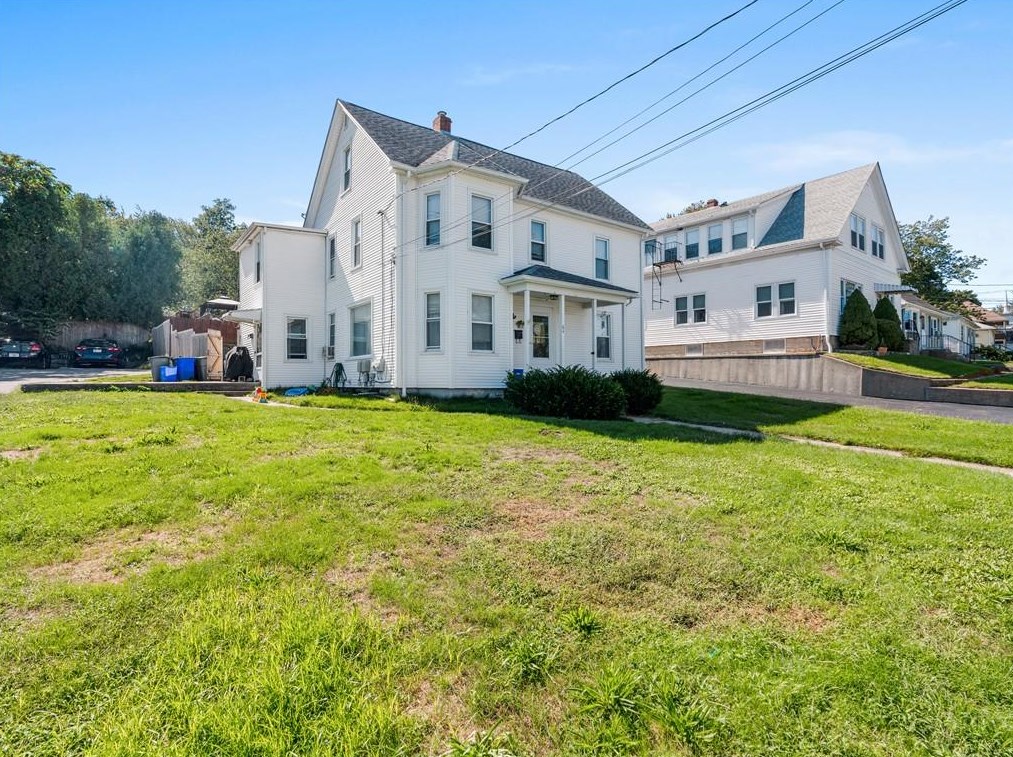 64 Serrel Sweet Rd, Providence, RI 02919