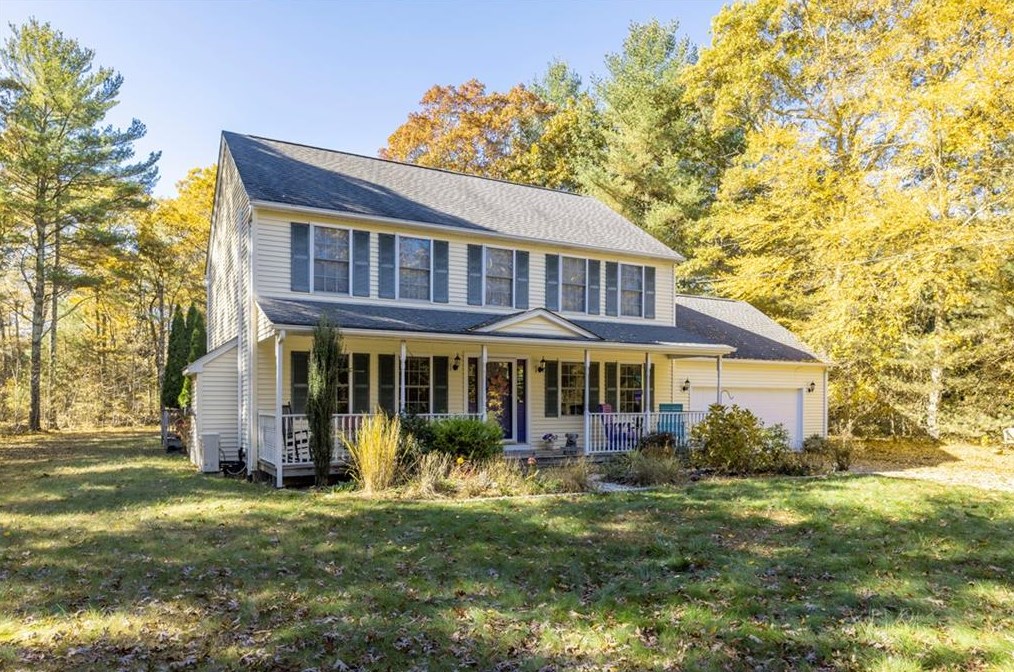 2 White Tail Cir, Charlestown, RI 02813