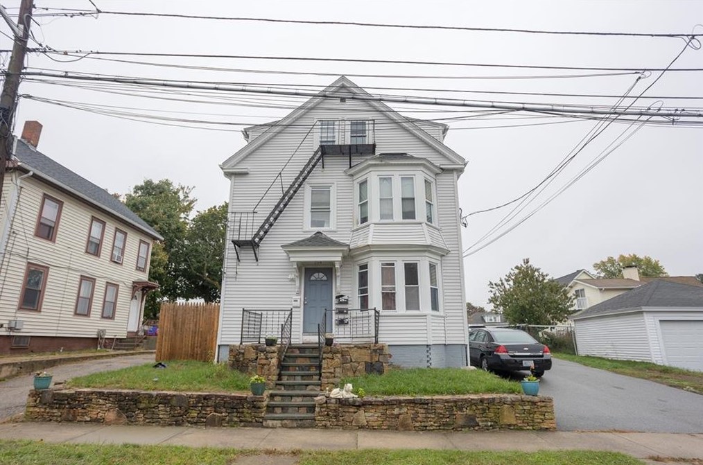 234 Garden St, Cranston, RI 02910