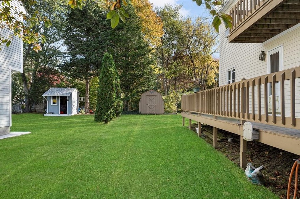 10 Mizzen Ave, Jamestown RI  02835-3026 exterior