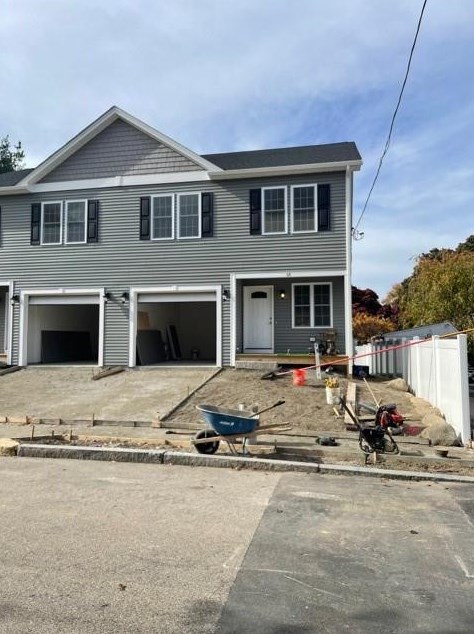 68 Tiffany St, North Providence, RI 02908