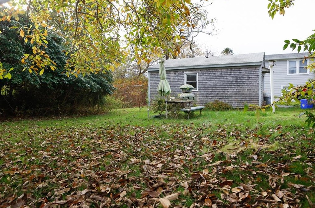 28 Manor Dr, South Kingstown, RI 02882