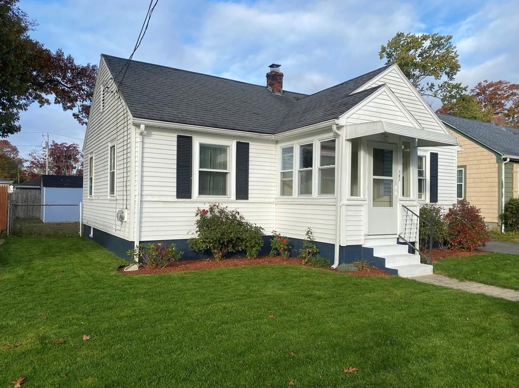 181 Wendell Rd, Warwick, RI 02888