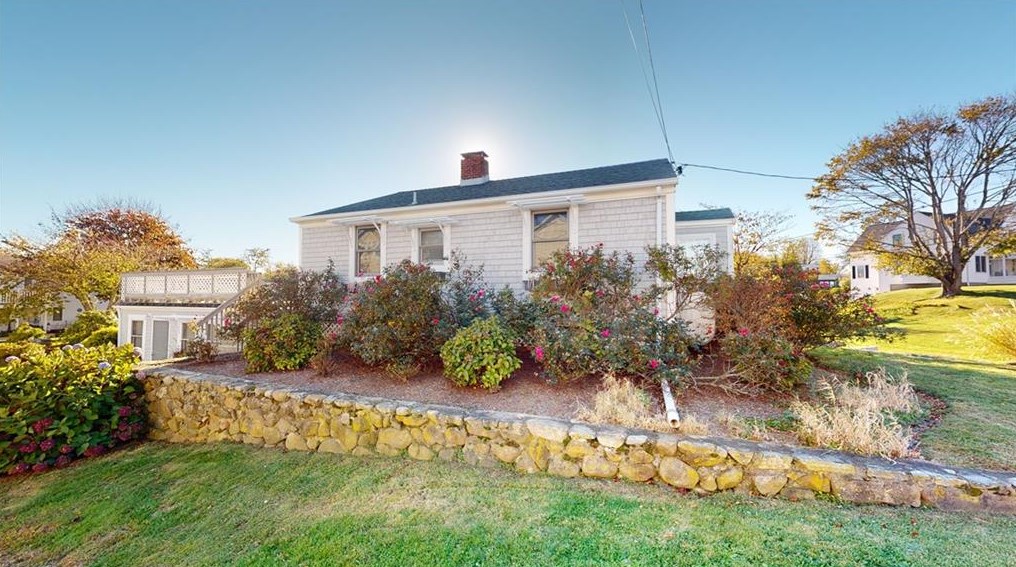 34 Goose Island Rd, South Kingstown, RI 02882