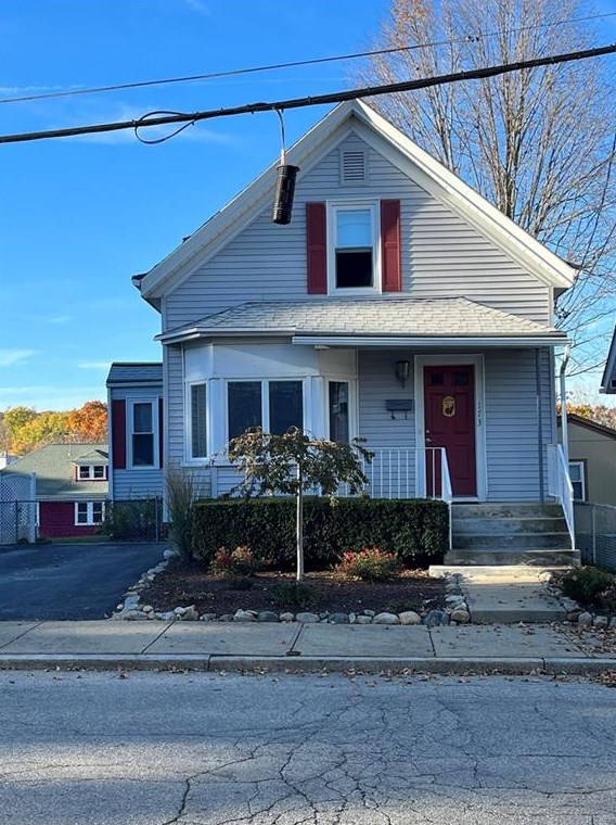173 Pleasant St, Woonsocket, RI 02895