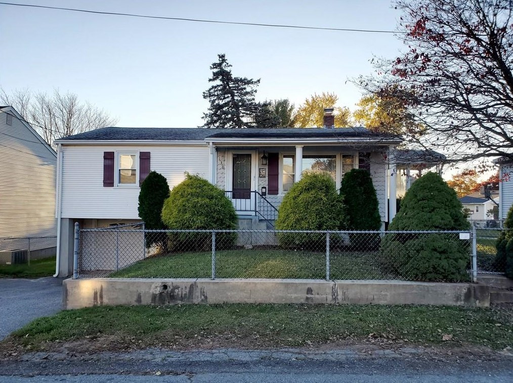 130 Old Whipple St, Cumberland, RI 02864