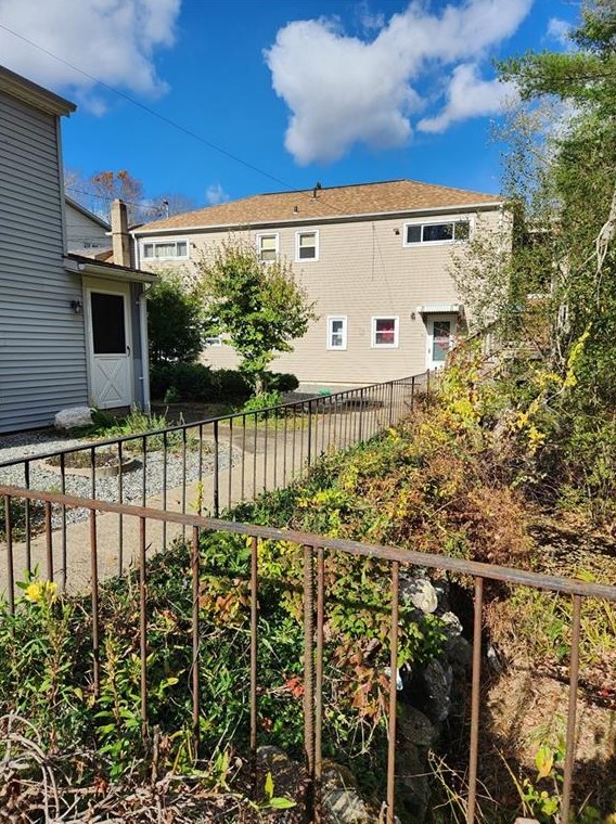 617 Knotty Oak Rd, Coventry, RI 02816