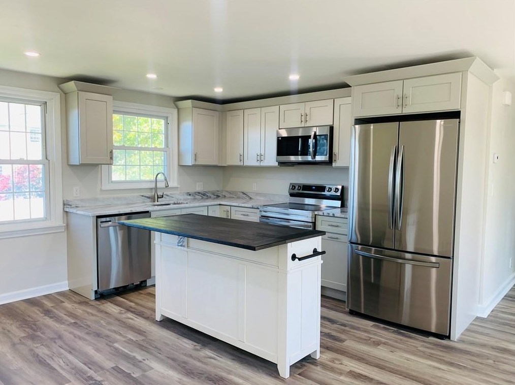 219 Fisher St, Woonsocket, RI 02895