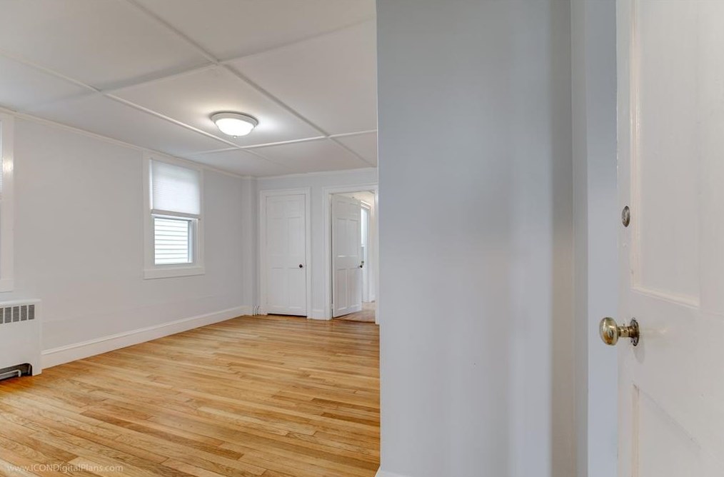 31 Farewell St #2, Middletown, RI 02840