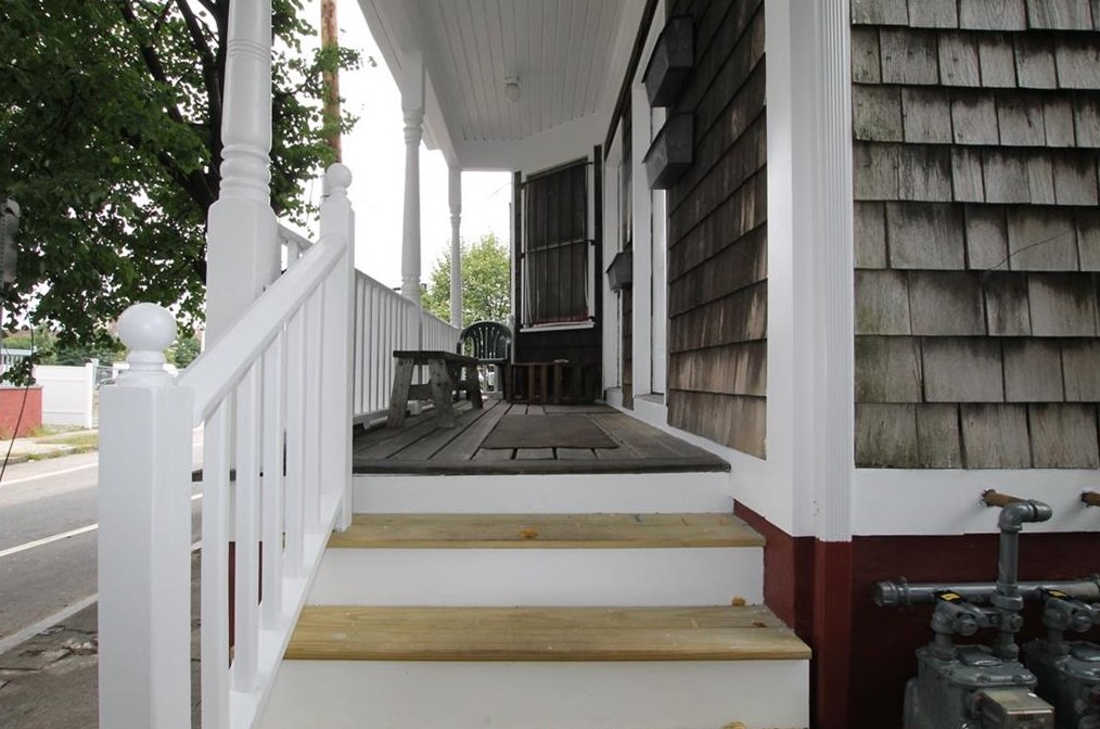 292 Friendship St, North Providence, RI 02903