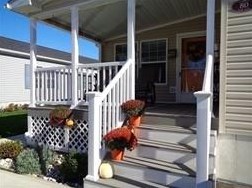 80 Lark Ln, Tiverton, RI 02878