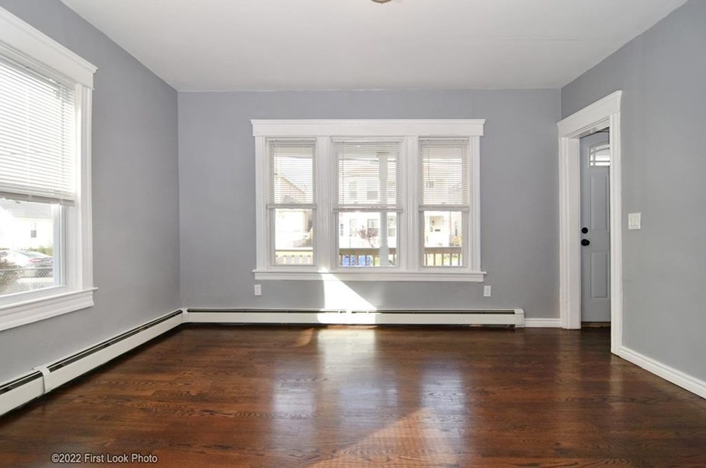 109 Suffolk Ave, Pawtucket RI  02861-2140 exterior