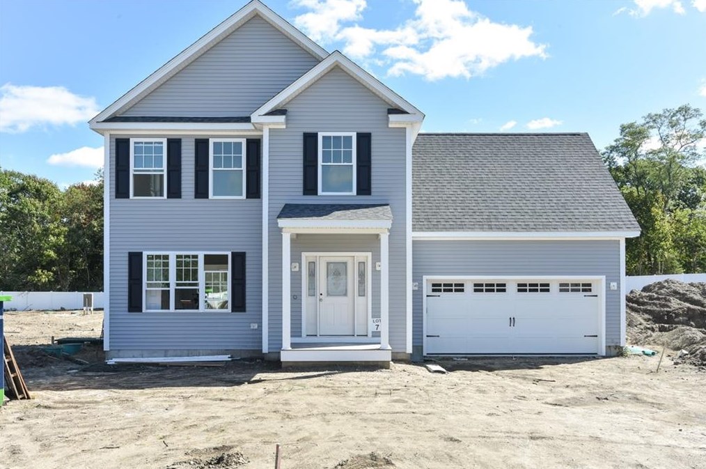 836 Sachem Rd, North Kingstown, RI 02852