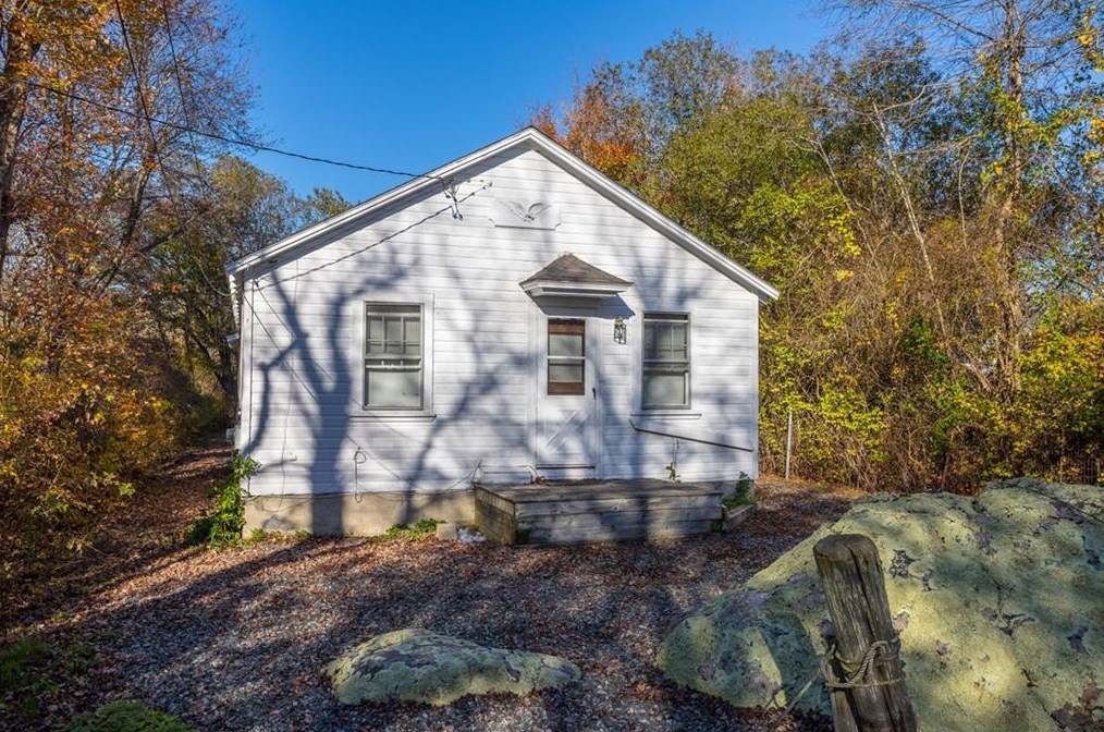 49 Baltimore Ave, South Kingstown, RI 02882