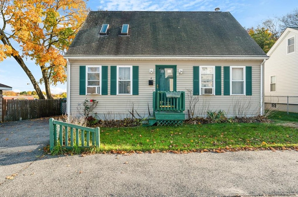 6 Eli St, Cumberland, RI 02864