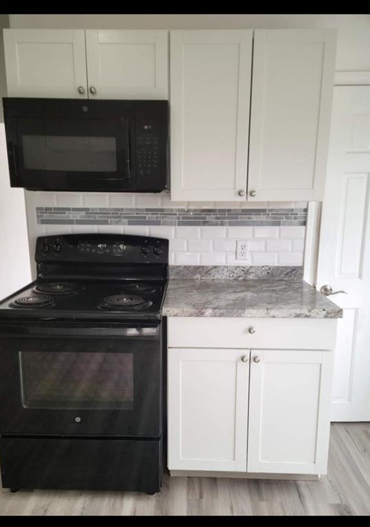 82 Pond St, West Warwick, RI 02893