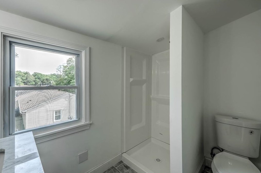 17 Clinton Ave, Scituate RI  02831-1721 exterior