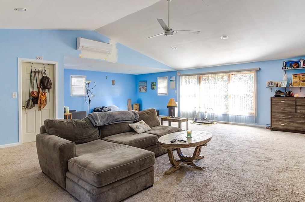 64 Lockwood St, West Warwick RI  02893-2109 exterior