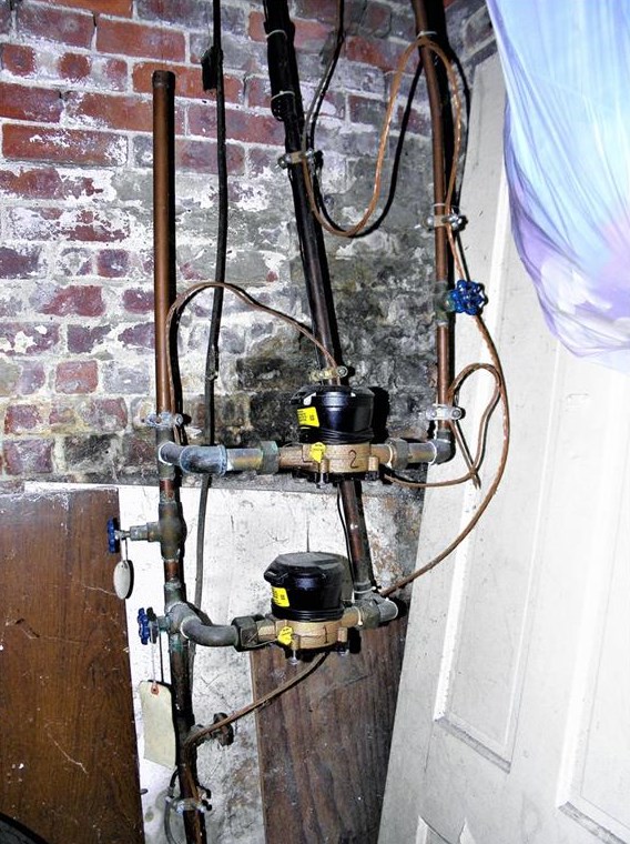 615 Wood St, Bristol RI 02809-2307 exterior