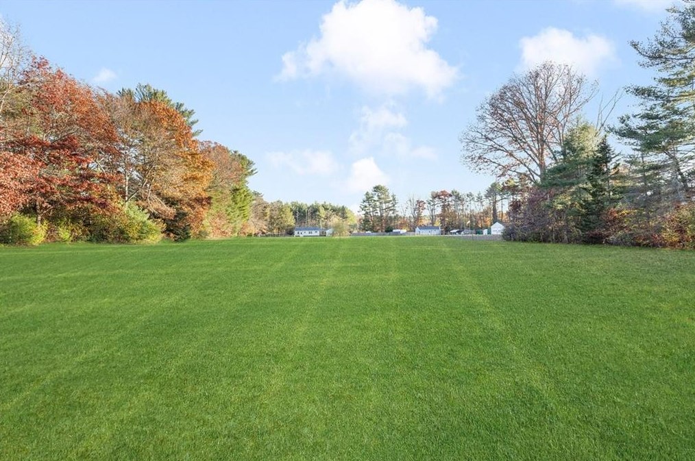 370 Harkney Hill Rd, Coventry, RI 02816