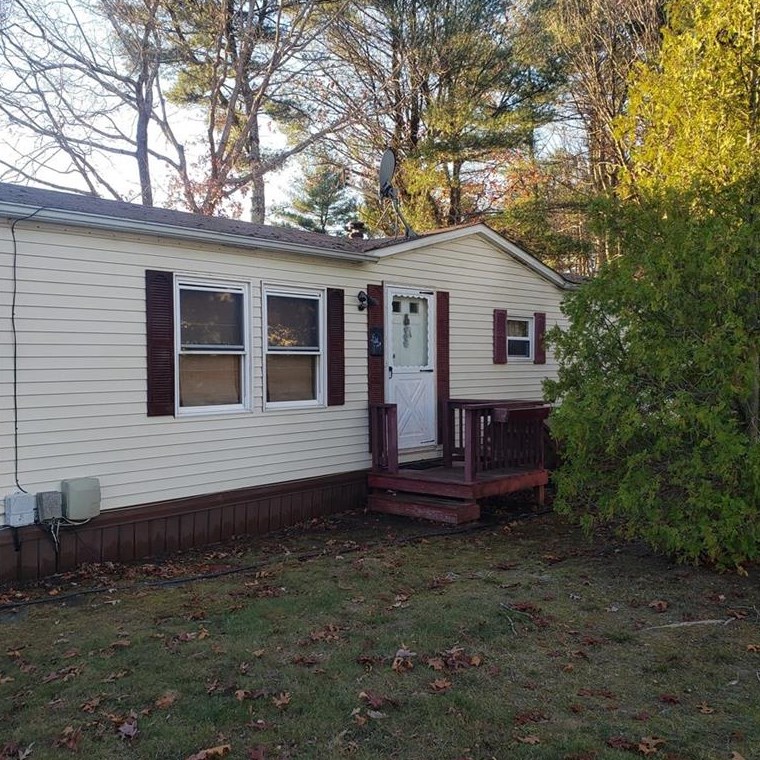 16 Sherwood Valley Ln, Coventry, RI 02816