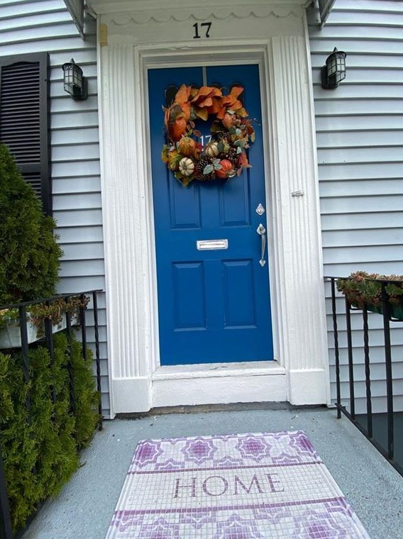 17 Jervis St, Woonsocket, RI 02895