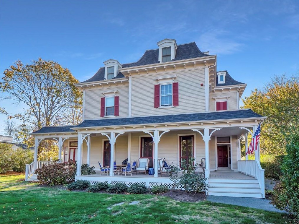 20 Greenough Pl Apt 2a, Middletown, RI