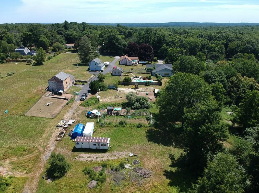 138 Gleaner Chapel Rd, Scituate, RI 02857