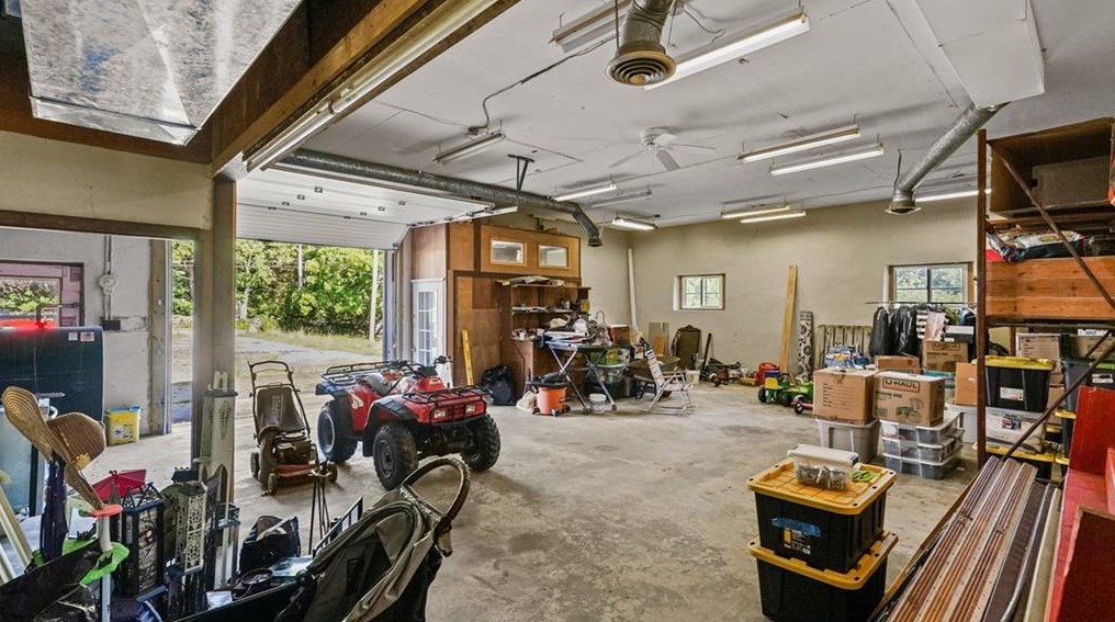 138 Gleaner Chapel Rd, Scituate RI  02857-1269 exterior