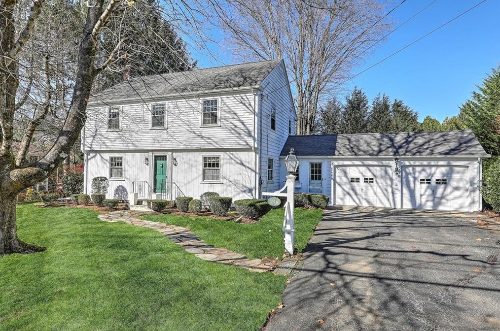 246 Greene St, North Smithfield, RI 02896-7923
