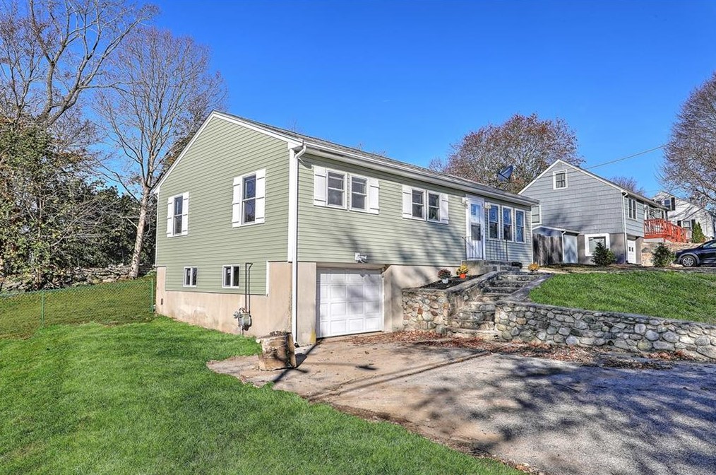 83 Madeleine Ave, Woonsocket, RI 02895