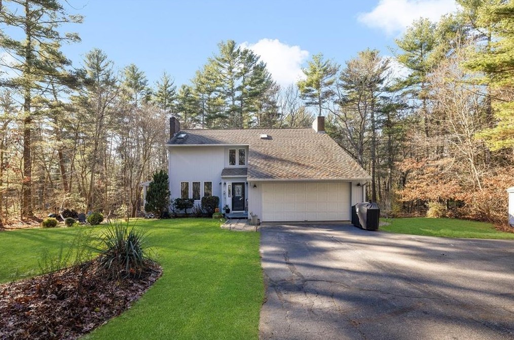125 Fry Pond Rd, West Greenwich, RI 02817