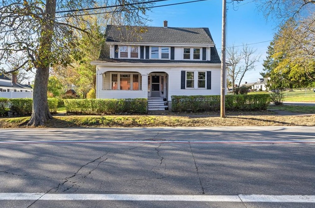 951 Hope St, Bristol, RI 02809-1110