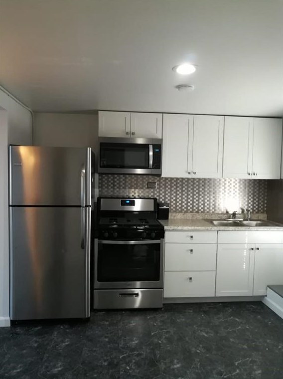 32 Andover St, Providence RI  02904-3924 exterior