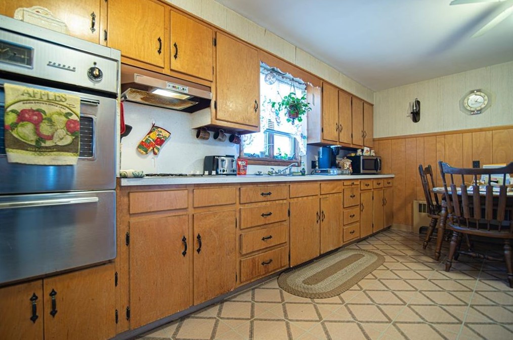 12 Ada St, North Providence, RI 02904