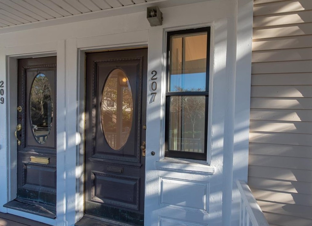 207 Butler Ave, Providence, RI 02906