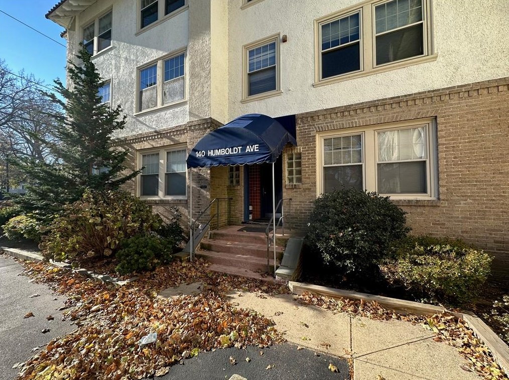 140 Humboldt Ave #4, Providence, RI 02906