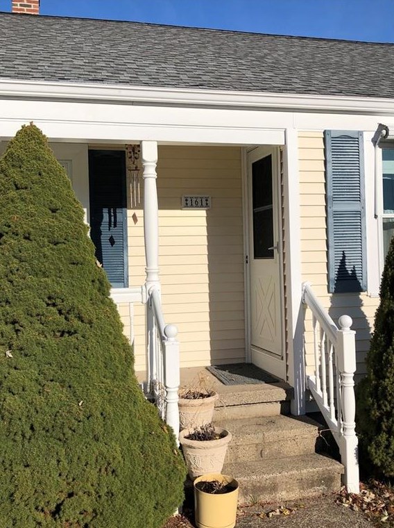 161 Hadde Ave, Cumberland, RI 02864
