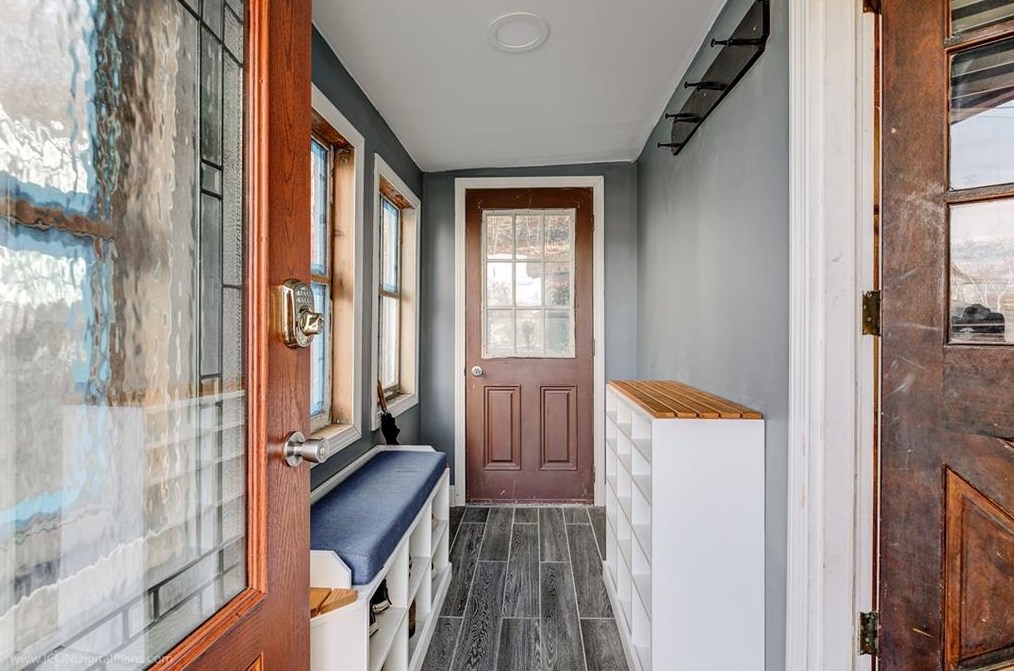 102 Benefit St, Woonsocket, RI 02895