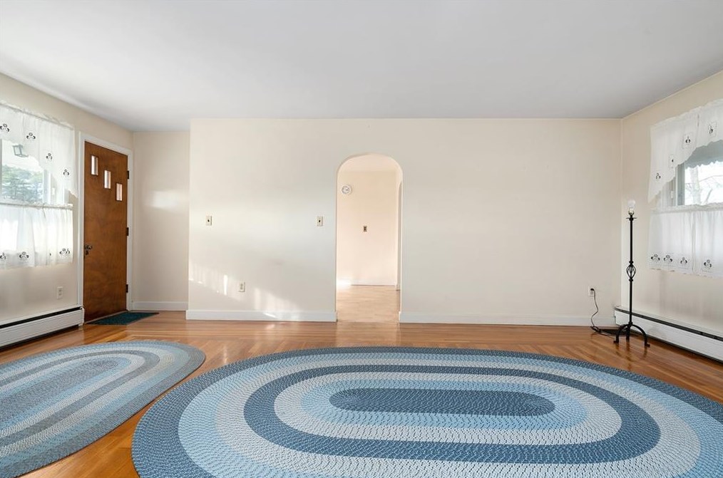 1940 Providence Pike, North Smithfield RI  02896-9304 exterior