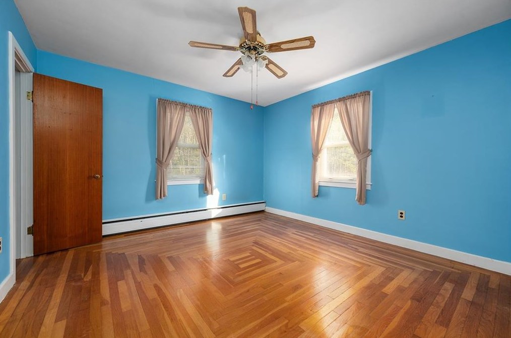 1940 Providence Pike, North Smithfield RI  02896-9304 exterior