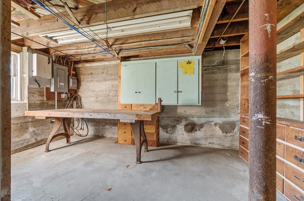 1940 Providence Pike, North Smithfield RI  02896-9304 exterior