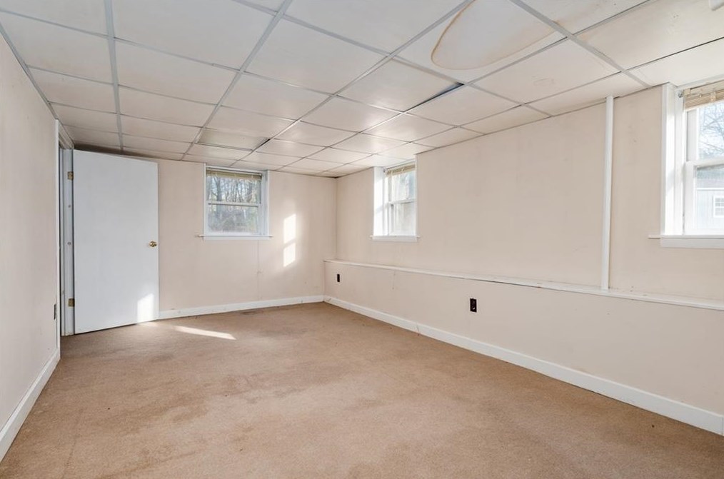 1940 Providence Pike, North Smithfield RI  02896-9304 exterior