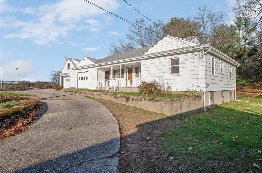 1940 Providence Pike, North Smithfield, RI 02896-9304