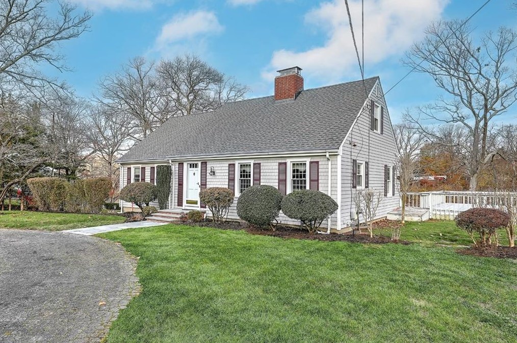 155 Cedar Ave, Warwick, RI 02818