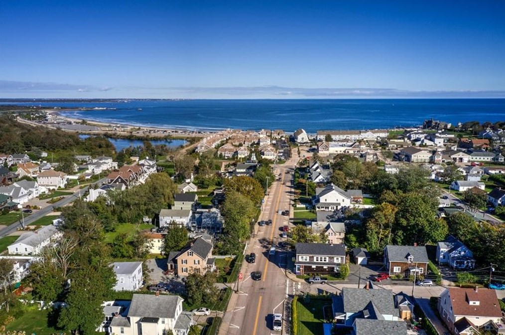 65 Narragansett Ave #3, South Kingstown, RI 02882