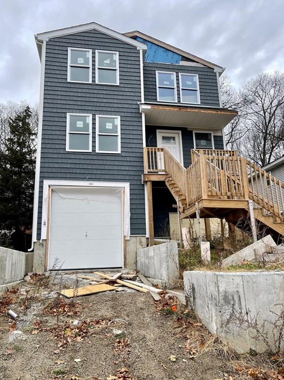 63 Martha St, Pawtucket, RI 02860-1514