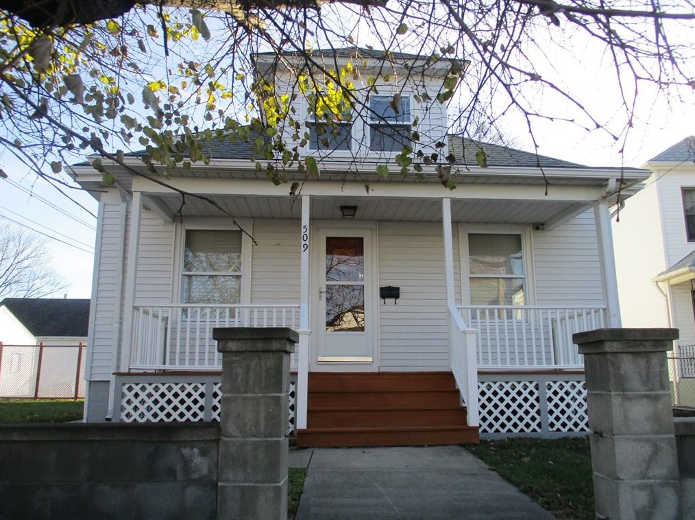 509 Benefit St, Pawtucket, RI 02861 exterior